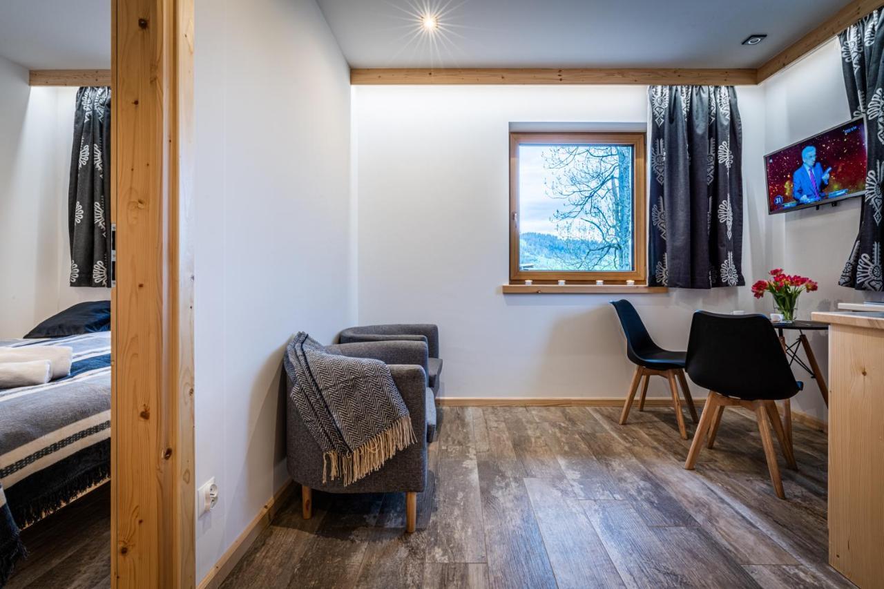 Bialy Mis Apartamenty Art & Design زاكوباني المظهر الخارجي الصورة